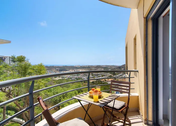 Flat With Pool Marina And Sea View