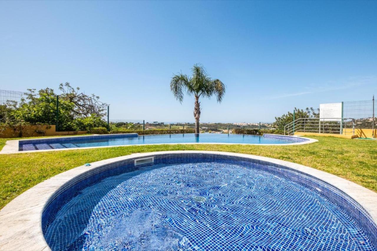 Flat With Pool Marina And Sea View Apartament